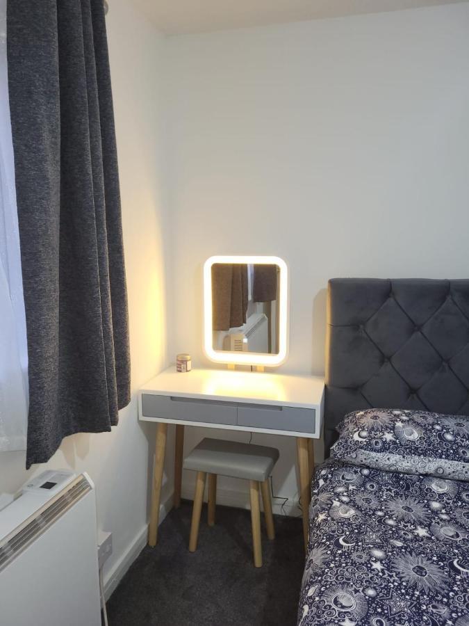 Delight Apartment, Close To Excel, London City Airport & O2! Eksteriør billede
